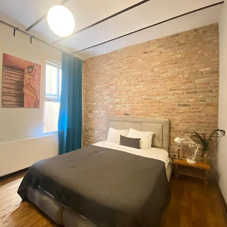 Authentic 1br Beyoglu Flat - Walk To Istiklal Appartement