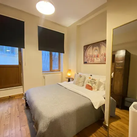 Authentic 1br Beyoglu Flat - Walk To Istiklal Appartement *