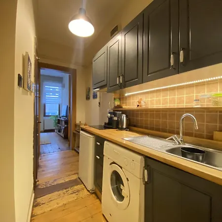 Authentic 1br Beyoglu Flat - Walk To Istiklal Appartement